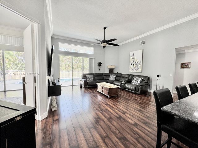 19754 Dinner Key Dr, Boca Raton, FL 33498