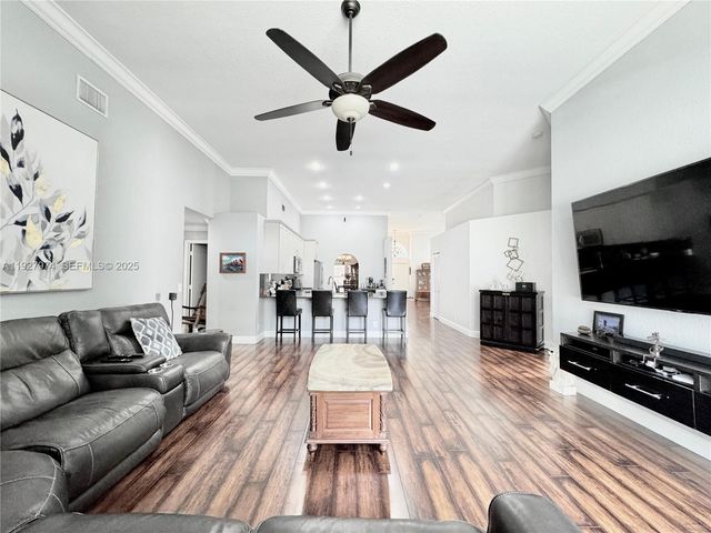 19754 Dinner Key Dr, Boca Raton, FL 33498