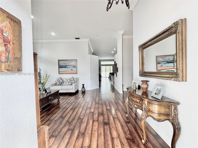 19754 Dinner Key Dr, Boca Raton, FL 33498