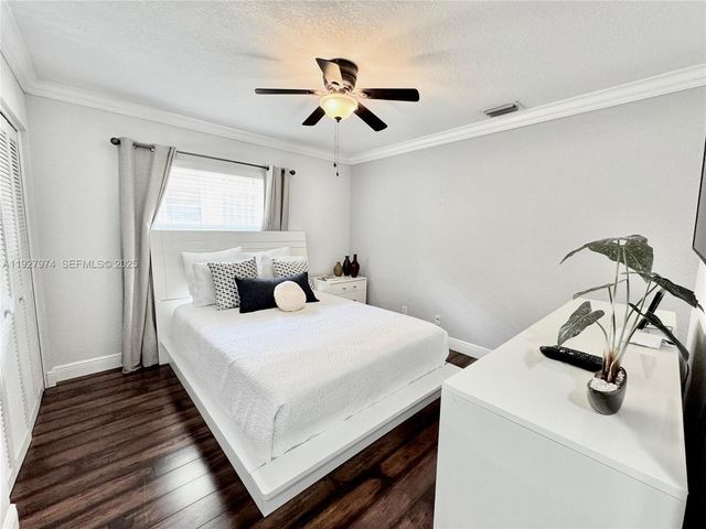 19754 Dinner Key Dr, Boca Raton, FL 33498