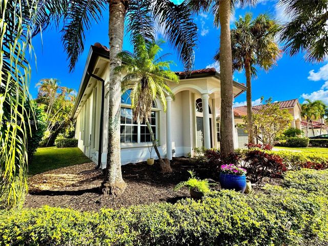 19754 Dinner Key Dr, Boca Raton, FL 33498