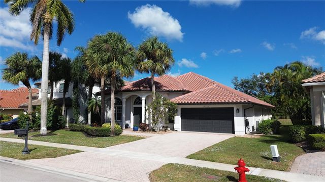 19754 Dinner Key Dr, Boca Raton, FL 33498