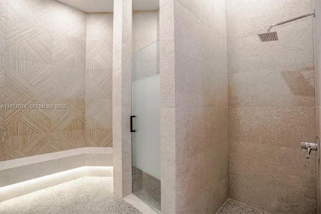 19754 Dinner Key Dr, Boca Raton, FL 33498