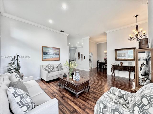 19754 Dinner Key Dr, Boca Raton, FL 33498