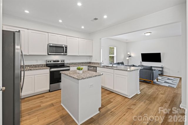 11012 Wickenden Way, Charlotte, NC 28214