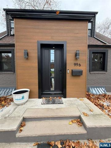 996 Palisade Avenue, Teaneck, NJ 07666