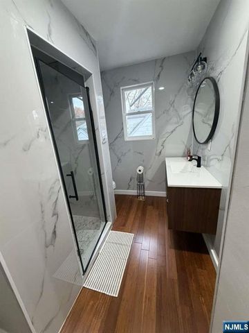 996 Palisade Avenue, Teaneck, NJ 07666