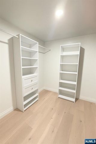 996 Palisade Avenue, Teaneck, NJ 07666