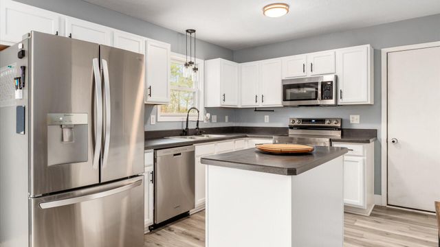 156 Glen Crossing Drive, Etna, OH 43062