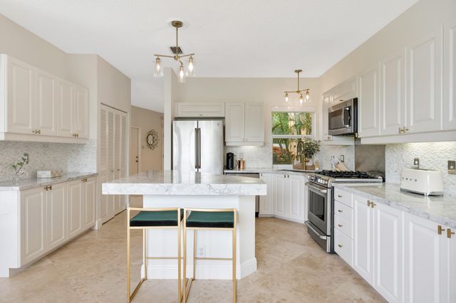 4 Via Del Corso, Palm Beach Gardens, FL 33418