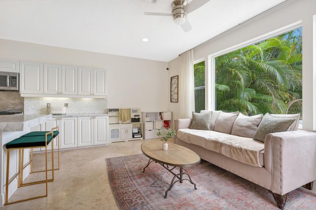 4 Via Del Corso, Palm Beach Gardens, FL 33418