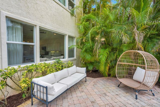 4 Via Del Corso, Palm Beach Gardens, FL 33418