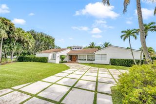 11521 SW 98th Ct, Miami, FL 33176
