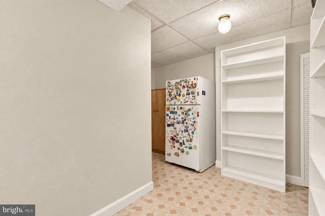 9400 FOX RUN DR, Clinton, MD 20735