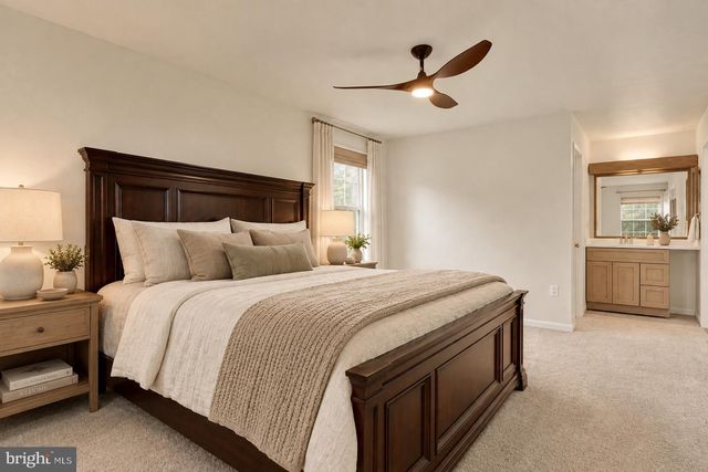 9400 FOX RUN DR, Clinton, MD 20735
