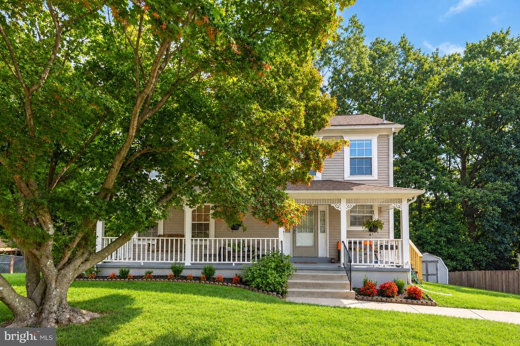 9400 FOX RUN DR, Clinton, MD 20735