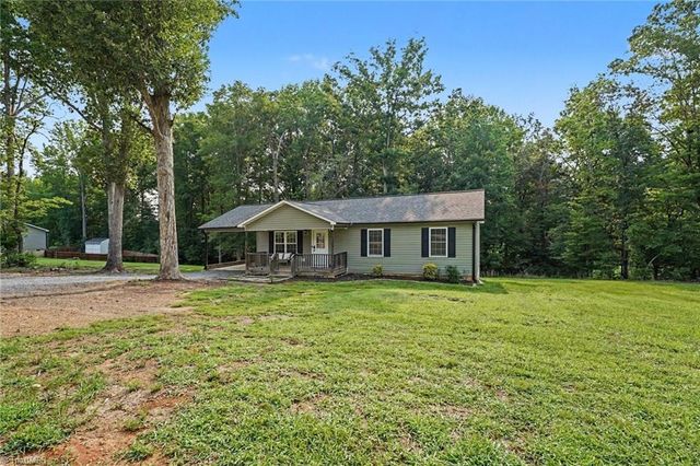 3756 Hoover Hill Road, Trinity, NC 27370