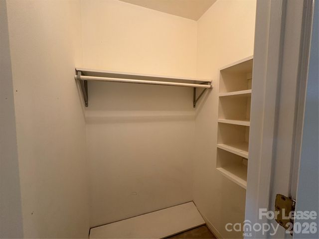 27 Mountain Lake Drive, Hendersonville, NC 28739