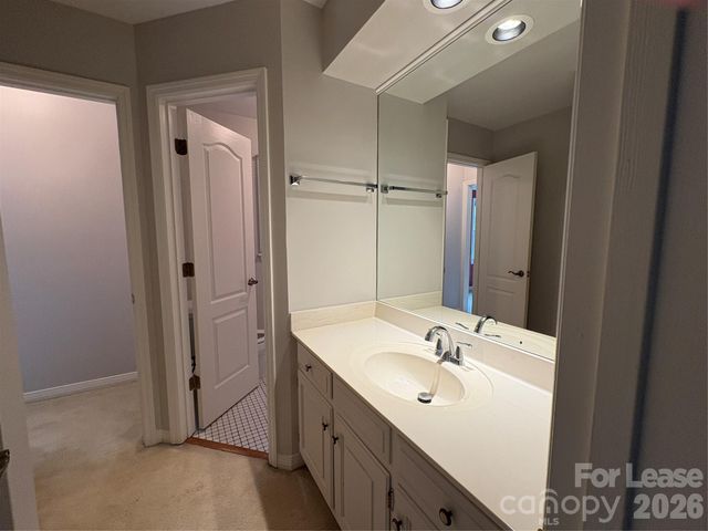 27 Mountain Lake Drive, Hendersonville, NC 28739