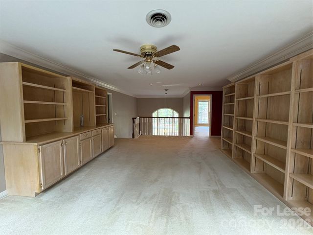 27 Mountain Lake Drive, Hendersonville, NC 28739