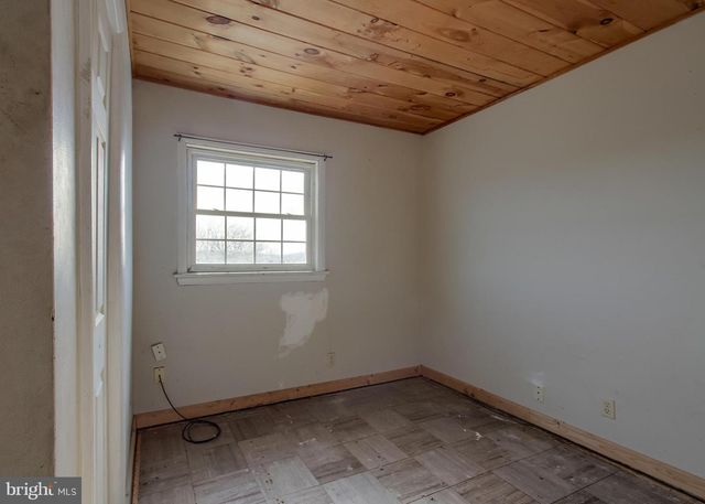 535 SAINT MARYS DR, Steelton, PA 17113