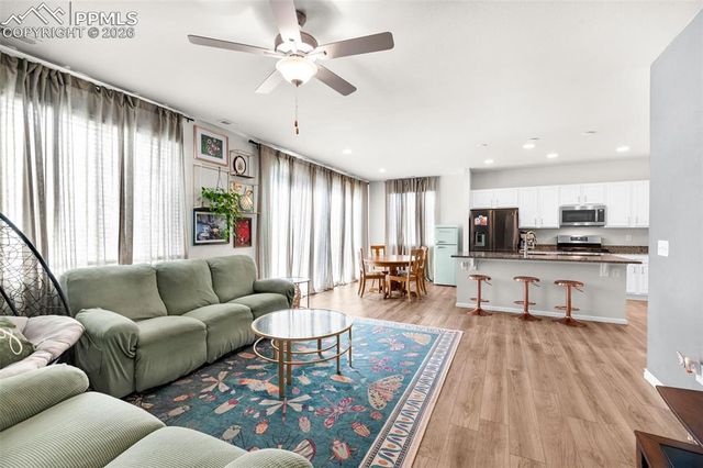 6940 Passing Sky Drive, Colorado Springs, CO 80911