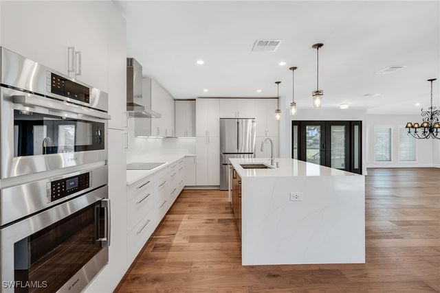 190 Dan River CT, Marco Island, FL 34145