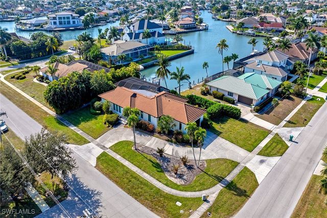 190 Dan River CT, Marco Island, FL 34145