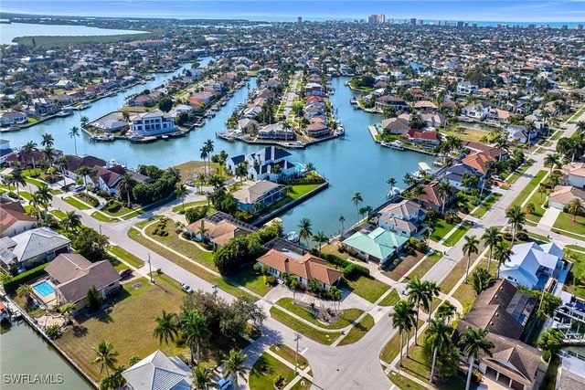 190 Dan River CT, Marco Island, FL 34145