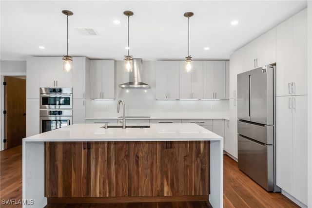 190 Dan River CT, Marco Island, FL 34145