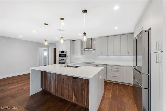 190 Dan River CT, Marco Island, FL 34145