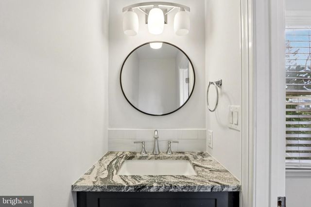 517 CROWN ST, Morrisville, PA 19067