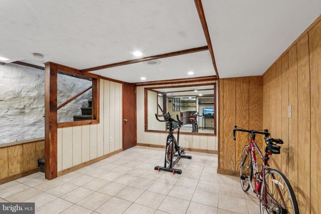 517 CROWN ST, Morrisville, PA 19067