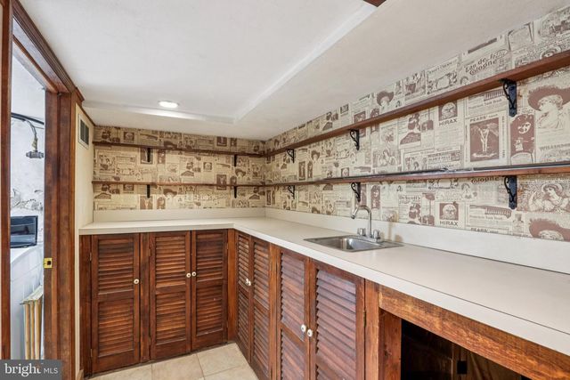 517 CROWN ST, Morrisville, PA 19067