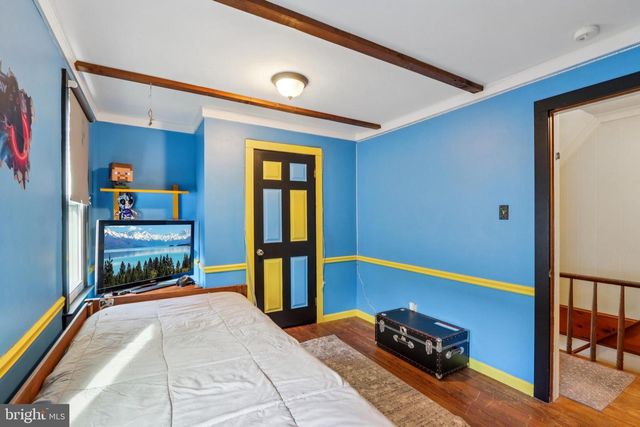 517 CROWN ST, Morrisville, PA 19067