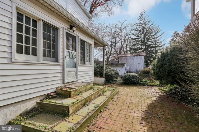 517 CROWN ST, Morrisville, PA 19067