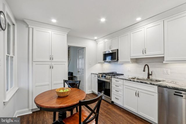 517 CROWN ST, Morrisville, PA 19067