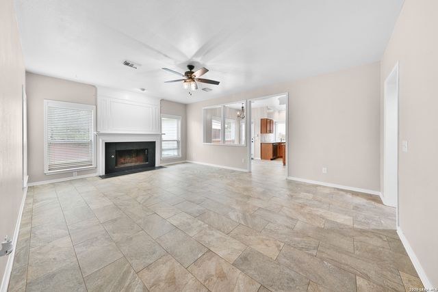 9427 KEEGANS WOODS DR, San Antonio, TX 78254