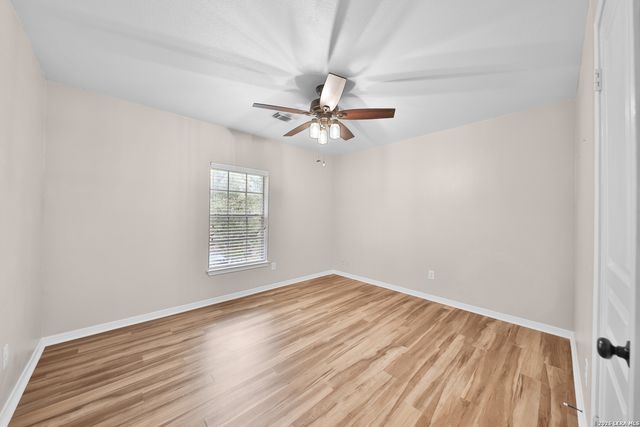 9427 KEEGANS WOODS DR, San Antonio, TX 78254