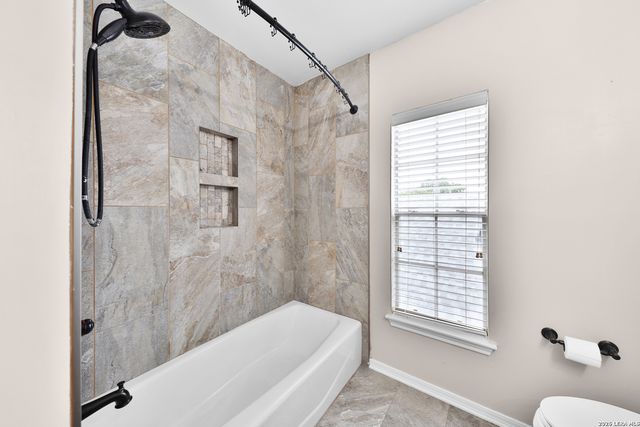 9427 KEEGANS WOODS DR, San Antonio, TX 78254