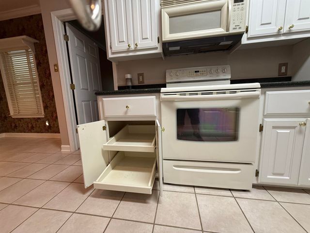 981 Colonial Drive, Jacksonville, AR 72076