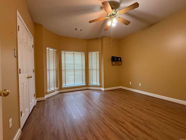 981 Colonial Drive, Jacksonville, AR 72076