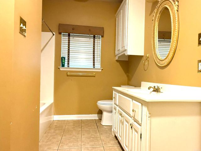 981 Colonial Drive, Jacksonville, AR 72076