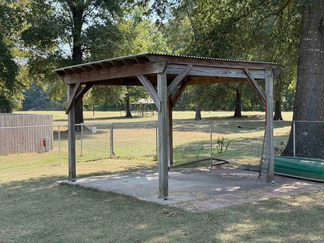 981 Colonial Drive, Jacksonville, AR 72076