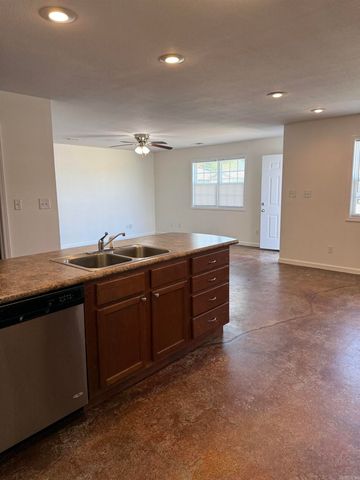 404 Allyson Drive, Paragould, AR 72450