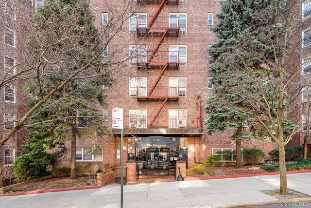 67-30 Clyde Street 6G, Forest Hills, NY 11375