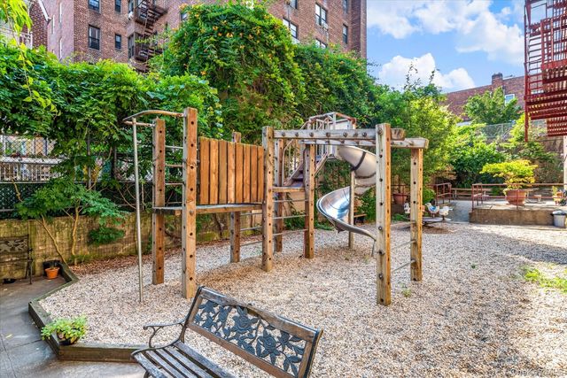 67-30 Clyde Street 6G, Forest Hills, NY 11375