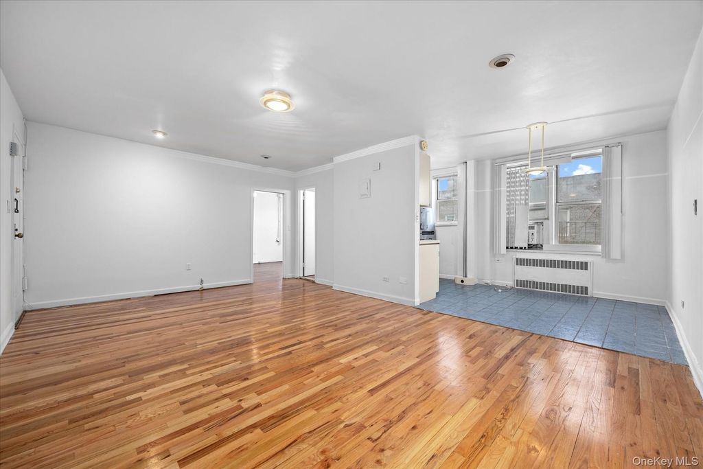67-30 Clyde Street 6G, Forest Hills, NY 11375