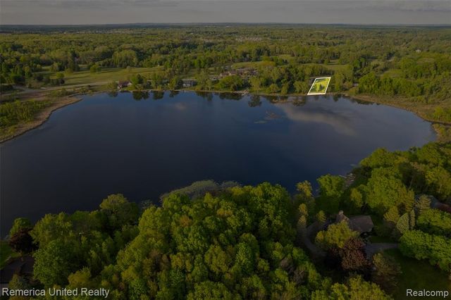 VL Lots 17 and Golf Club, Howell, MI 48843