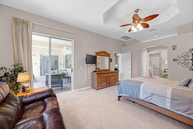 4415 MERRICK RUN LANE, Valrico, FL 33596